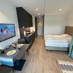 Daire Stunning Woerthersee 15 *