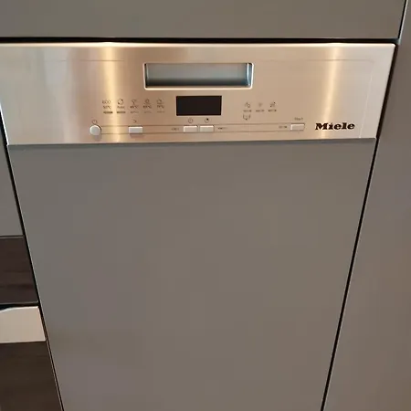 Stunning Woerthersee 15 * Sekull